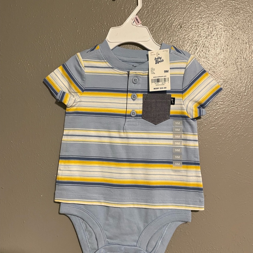Carters Baby Onesie/T-shirt